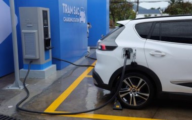 “Nóng” cuộc đua phát triển trạm sạc xe điện tại Việt Nam